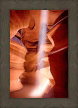 Load image into Gallery viewer, Antelope Canyon Light