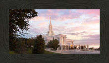 Load image into Gallery viewer, Bountiful Pastel Light