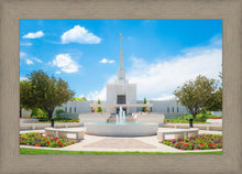 Load image into Gallery viewer, Denver Daytime Fountain