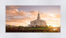 Load image into Gallery viewer, Golden Payson Panorama