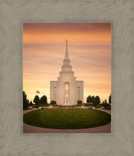 Load image into Gallery viewer, Kansas City Golden