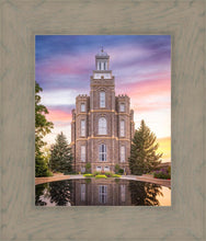 Load image into Gallery viewer, Logan Front