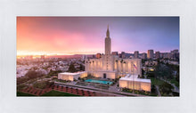Load image into Gallery viewer, Los Angeles Weathering the Storm
