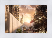 Load image into Gallery viewer, Manhattan Solace