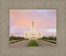 Load image into Gallery viewer, Saratoga Springs Foundations