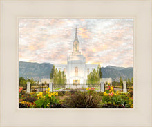 Load image into Gallery viewer, Orem Utah Sunrise Flowers