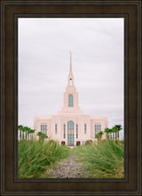 Load image into Gallery viewer, Red Cliffs Utah Palm Trees