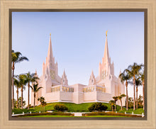 Load image into Gallery viewer, San Diego California Glow