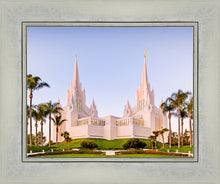 Load image into Gallery viewer, San Diego California Glow