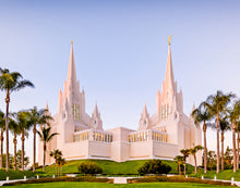 Load image into Gallery viewer, San Diego California Glow