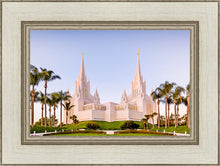 Load image into Gallery viewer, San Diego California Glow