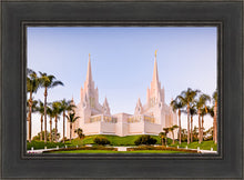 Load image into Gallery viewer, San Diego California Glow