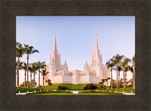 Load image into Gallery viewer, San Diego California Glow