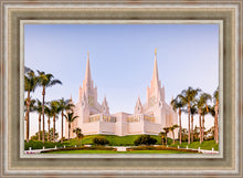 Load image into Gallery viewer, San Diego California Glow