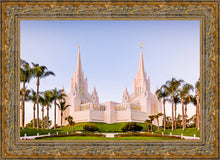 Load image into Gallery viewer, San Diego California Glow