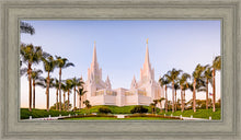 Load image into Gallery viewer, San Diego California Glow