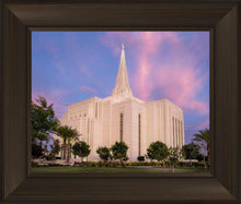 Load image into Gallery viewer, Gilbert Temple Angels Whisper