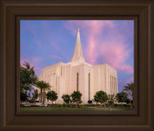 Load image into Gallery viewer, Gilbert Temple Angels Whisper