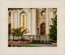 Load image into Gallery viewer, Salt Lake City Temple Inner Glow