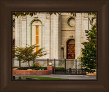 Load image into Gallery viewer, Salt Lake City Temple Inner Glow