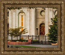 Load image into Gallery viewer, Salt Lake City Temple Inner Glow