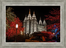 Load image into Gallery viewer, Salt Lake City Temple Lights Aglow