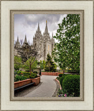 Load image into Gallery viewer, Salt Lake City Temple Pathway To Glory