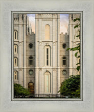 Load image into Gallery viewer, Salt Lake City Temple The Morning Breaks