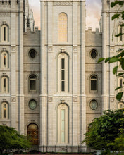 Load image into Gallery viewer, Salt Lake City Temple The Morning Breaks