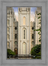 Load image into Gallery viewer, Salt Lake City Temple The Morning Breaks
