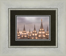Load image into Gallery viewer, Salt Lake City Temple Rising Ramparts