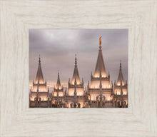 Load image into Gallery viewer, Salt Lake City Temple Rising Ramparts