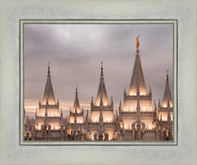 Load image into Gallery viewer, Salt Lake City Temple Rising Ramparts