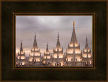 Load image into Gallery viewer, Salt Lake City Temple Rising Ramparts