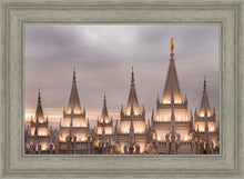 Load image into Gallery viewer, Salt Lake City Temple Rising Ramparts