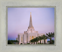 Load image into Gallery viewer, Gilbert Temple The Light Draweth Us To Him