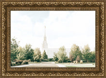 Load image into Gallery viewer, Twin Falls Idaho Immaculate Embrace