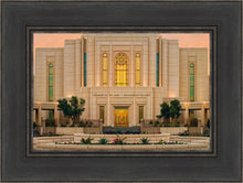 Load image into Gallery viewer, Gilbert Detail