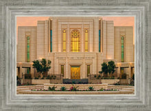 Load image into Gallery viewer, Gilbert Detail