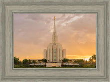 Load image into Gallery viewer, Oquirrh Mountain Sunset