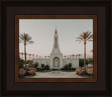 Load image into Gallery viewer, Redlands A Firm Foundation