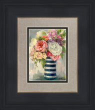 Load image into Gallery viewer, Flowers & Vase
