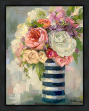 Load image into Gallery viewer, Flowers & Vase