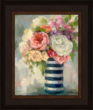 Load image into Gallery viewer, Flowers & Vase