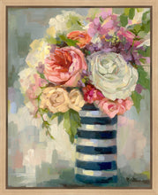 Load image into Gallery viewer, Flowers & Vase