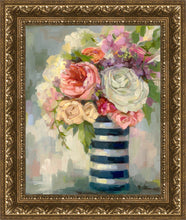 Load image into Gallery viewer, Flowers & Vase