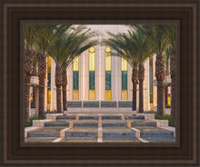 Load image into Gallery viewer, Gilbert Close Up