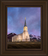 Load image into Gallery viewer, Star Valley Winter Refuge