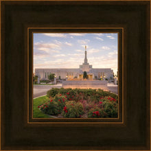 Load image into Gallery viewer, Reno Flowers