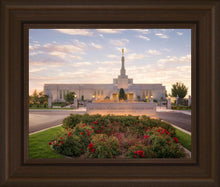 Load image into Gallery viewer, Reno Flowers